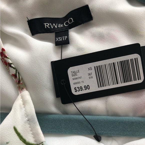 RW&Co Floral and White Halter Cami (NWT) - Picture 5 of 5